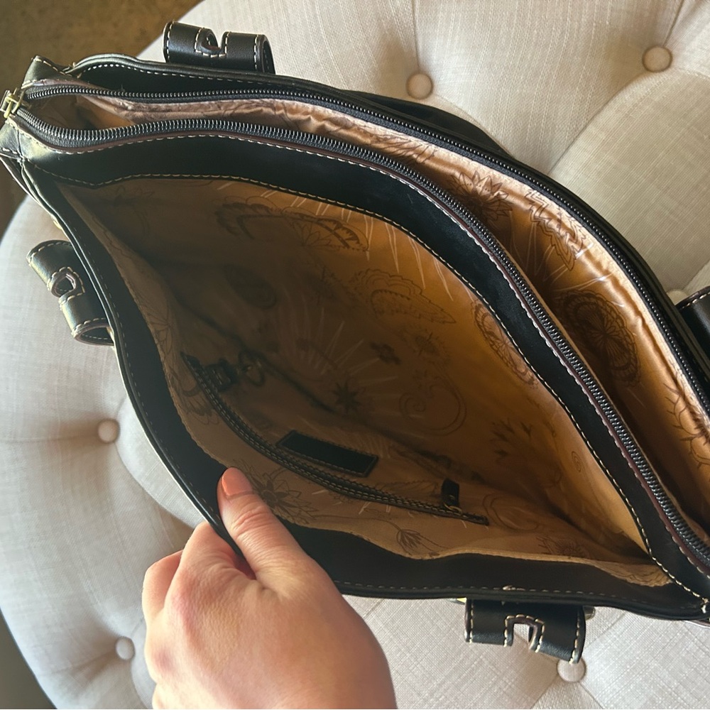 Franklin Covey Turn-lock Tote - Picture 8 of 12